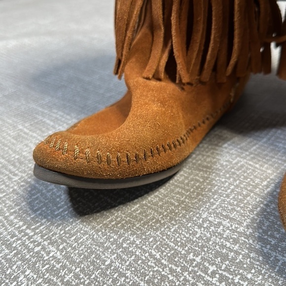 Minnetonka Moccasins Suede Leather Fringe Boots US 6 - Picture 9 of 12